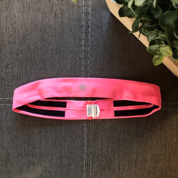 lululemon Headband-FREE W ANY LULU PURCHASE OF $50 - Picture 2 of 4
